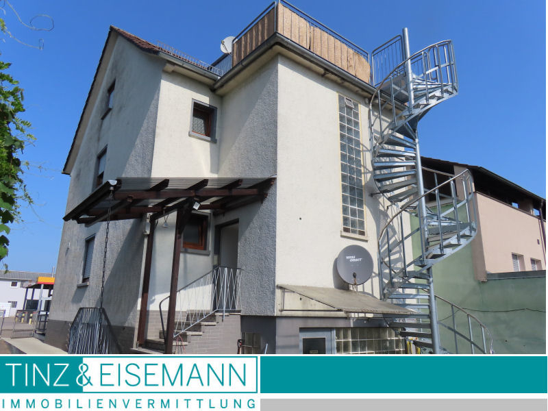 Bezugsfreies 1 Zimmer-Apartment im DG mit Balkon zum Selbstbezug oder als Kapitalanlage in Waghäusel-Kirrlach