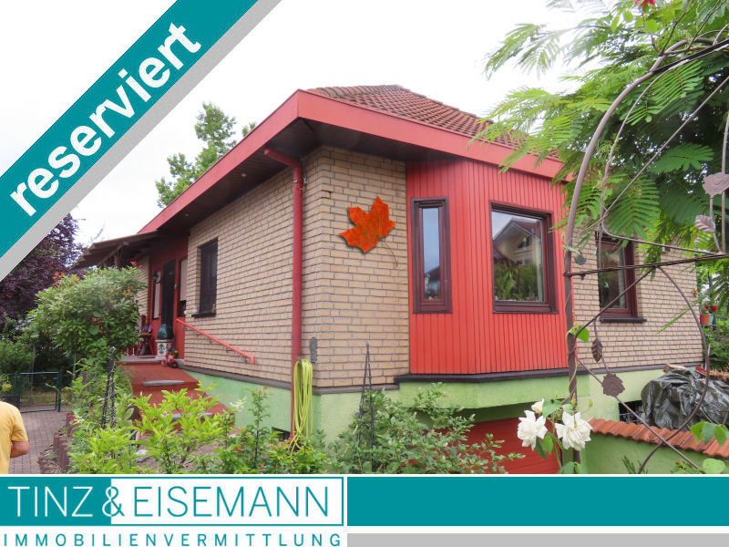 Tinz & Eisemann: Winkelbungalow mit Garten und Einliegerwohnung - sofort bezugsfrei! in Philippsburg - Huttenheim Winkelbungalow mit Garten und Einliegerwohnung - sofort bezugsfrei! in Philippsburg - Huttenheim