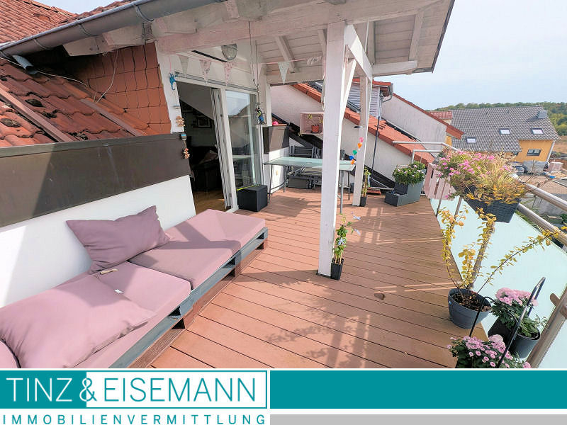 Tinz & Eisemann: 4 ZKB Eigentumswohnung mit großem Balkon 4 ZKB Eigentumswohnung mit großem Balkon