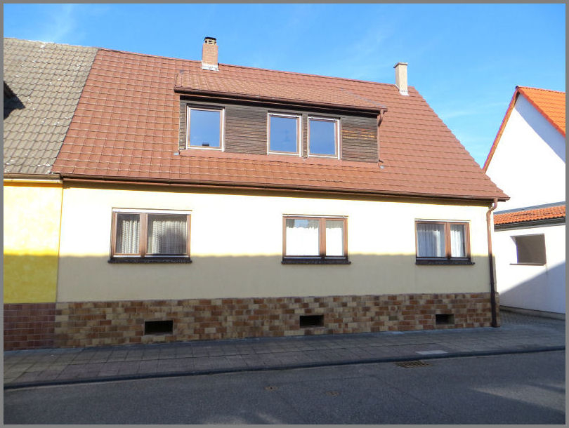 Verkauf eines Einfamilienhauses In Dettenheim-Liedolsheim